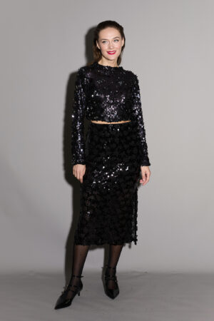 טופ עיטור פייטים Manon | שחור – IV-PR23133-BLACK