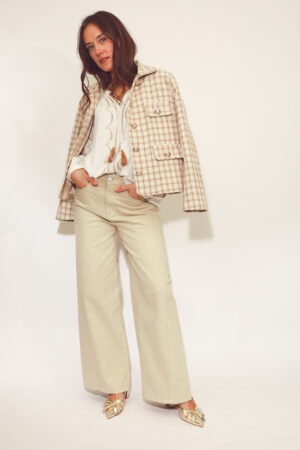 בלייזר קלאסי Mika | בז