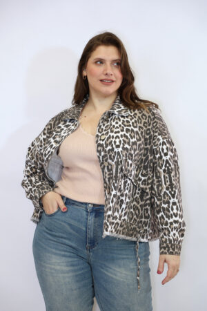 מעיל ג'ינס אוברסייז Nora | נמר לבן