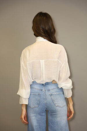 חולצה עם פרחים Noa | לבן