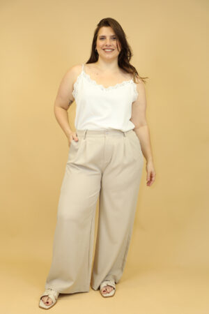 טופ תחרה Romy | לבן