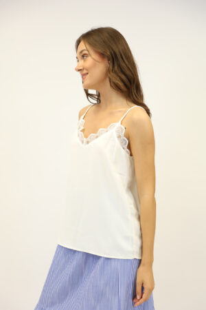 טופ תחרה Corine | לבן