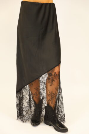 חצאית סאטן תחרה Lina | שחור