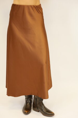 חצאית סאטן Alba | שוקו