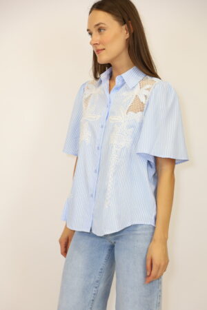 חולצת תחרה פסים Alice | כחול לבן