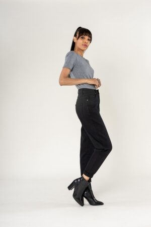 גינס MOM Lou | שחור