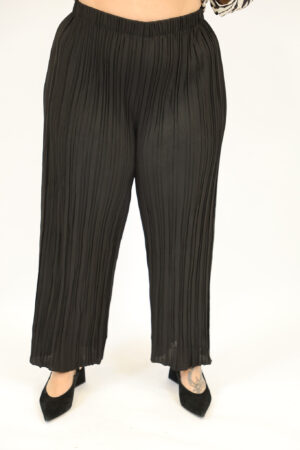 מכנסיים לוז Edna | שחור