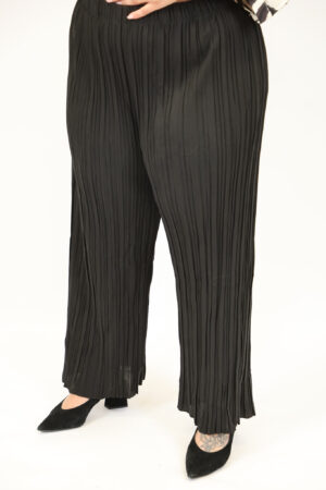 מכנסיים לוז Edna | שחור