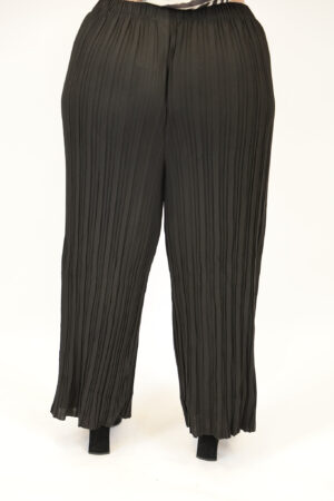 מכנסיים לוז Edna | שחור