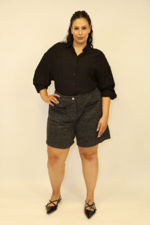 חולצה מכופתרת קלאסית Abigail | שחור