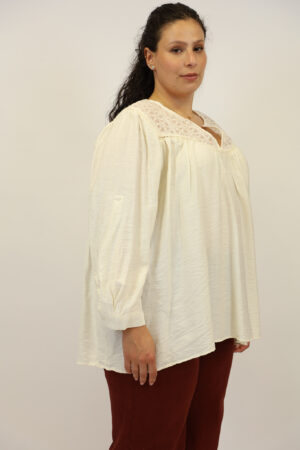 חולצה עם תחרה Donna | קרם