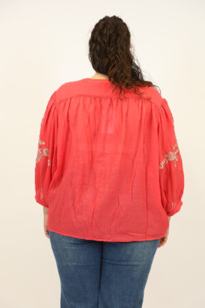 חולצת תחרה Charlotte | אדום גולד