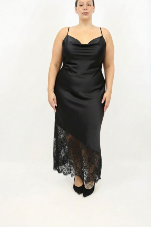 שמלה סאטן שילוב תחרה Lily | שחור – IV-AC7877-BLACK