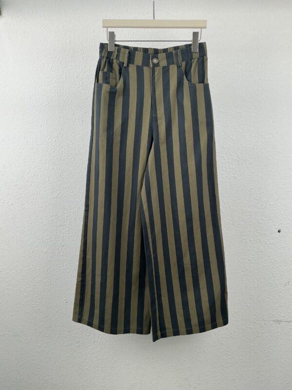 מכנסיים פסים Lea | חאקי